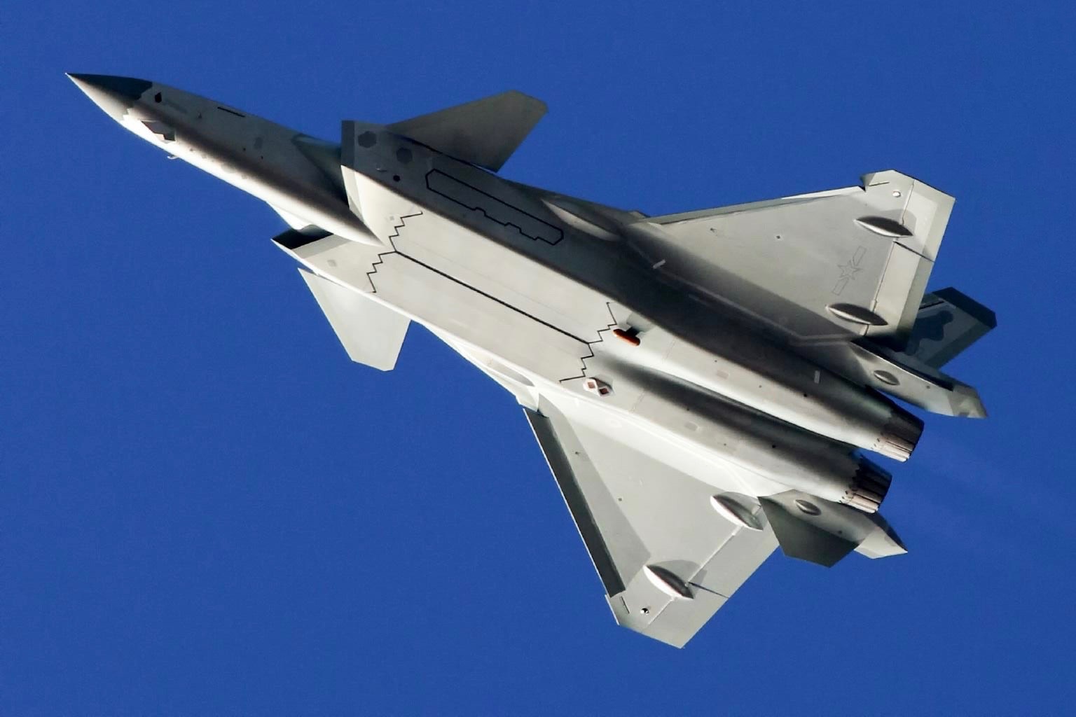 American Pilots Training to Hunt Stealth Fighters; F35s to Mimic J20 and Su57 In New