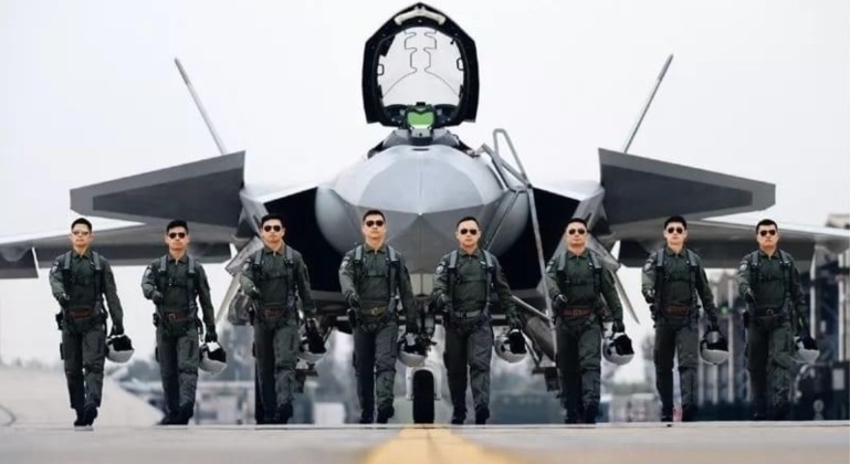 China S J Stealth Fighter To Integrate 2d Thrust Vectoring Engines Test Pilot