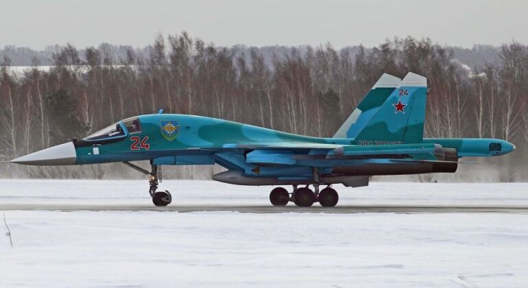 First Ever Russian Su-34 Strike Fighter Shot Down: Pilot Captured After  Crash in Ukraine