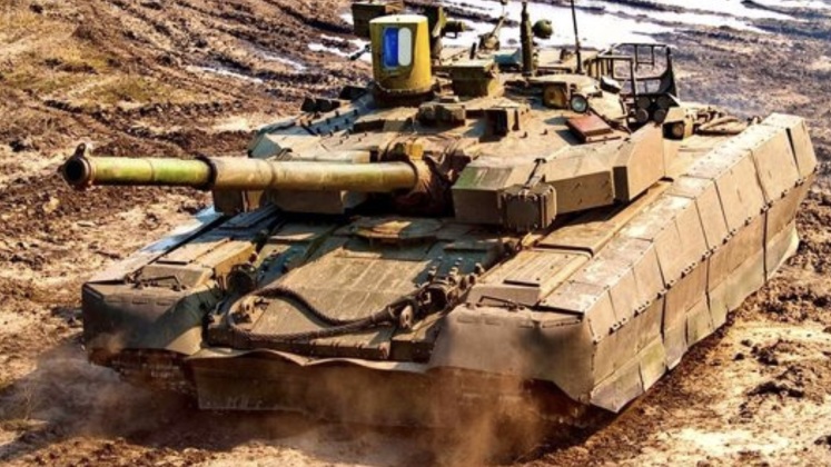 Tanque ucraniano T-84