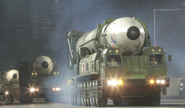North Korea&#8217;s Newly Tested Hypersonic Glide Vehicles Displayed with Launchers at Nighttime Parade