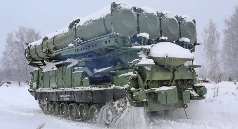 Russian Air Defences Break Range Record in Combat: First Kill For the Famed 400km Range 40N6 Missile?