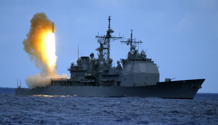 Tên lửa SM-3 được phóng từ tàu tuần dương lớp Ticonderoga của Hải quân Mỹ