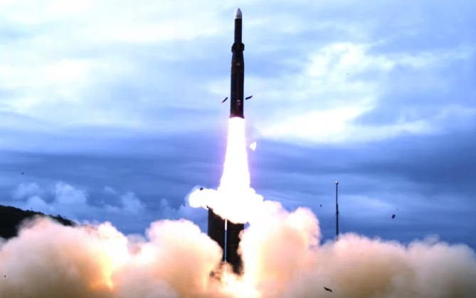 Qiang Kung Anti Ballistic Missile Launch