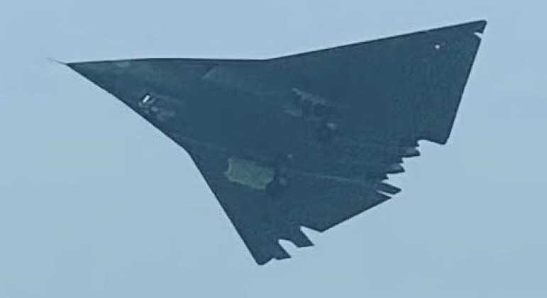 Mainland Chinese Sixth Generation Fighter Flight Prototype