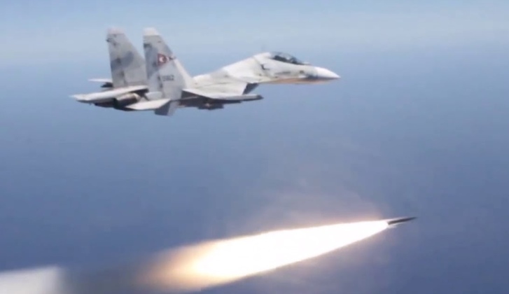 Venezuelan Air Force Su-30MK2 Fighter Launches Kh-31A Missile