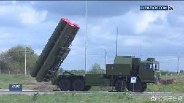 Uzbek Air Force HQ-9B Launcher Uzbek Air Force HQ-9B Launcher