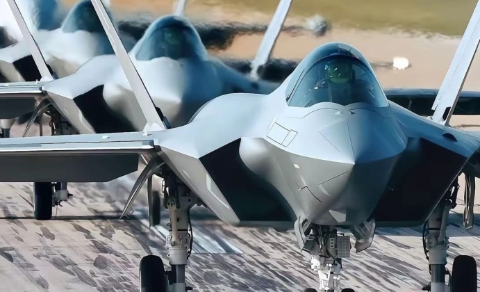 Chinese J-35 Fifth Generation Fighter