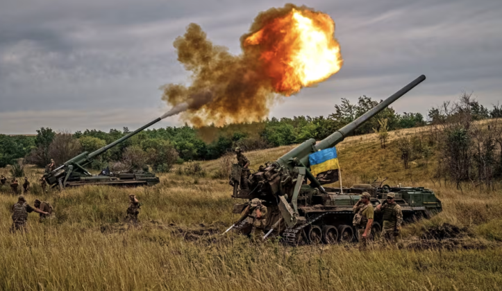 Ukrainian Artillery Units Near the Frontlines in the Kharkov