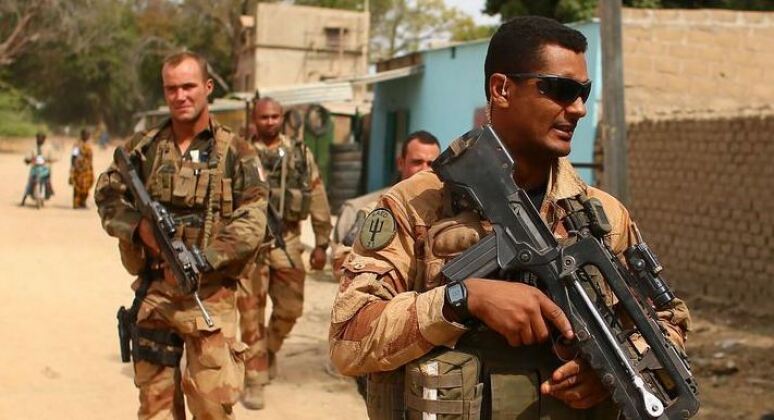 France Working Towards Direct Military Intervention in Ukrainian Hostilities - Russian Intel Warns