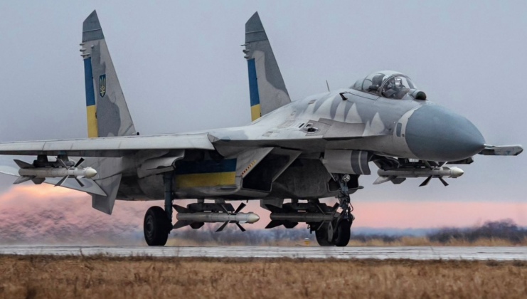 Ukrainian Air Force Su-27 Armed For Air-to-Air Combat