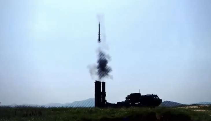 North Korean Pyongae-6 Air Defence System Launches Surface-to-Air Missile Vertically North Korean Pyongae-6 Air Defence System Launches Surface-to-Air Missile Vertically