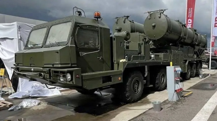 Russia’s First Full Regiment of S-500 Air and Space Defence Systems Begin Combat Duty