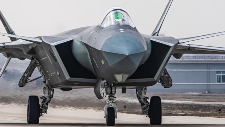 中國人民解放軍空軍殲-20戰鬥機