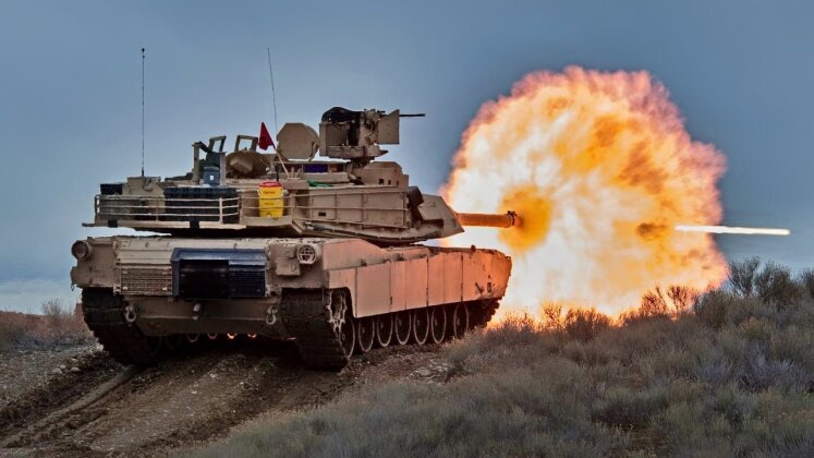Amerikai hadsereg M1A2 Abrams tankja