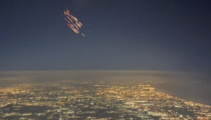 Israel Pilot Films Submunitions From Iranian Multi-Warhead Missile Descend on Israel