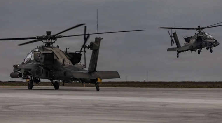 U.S. Army Apache Attack Helicopters During March 2026 Exercises in Romania