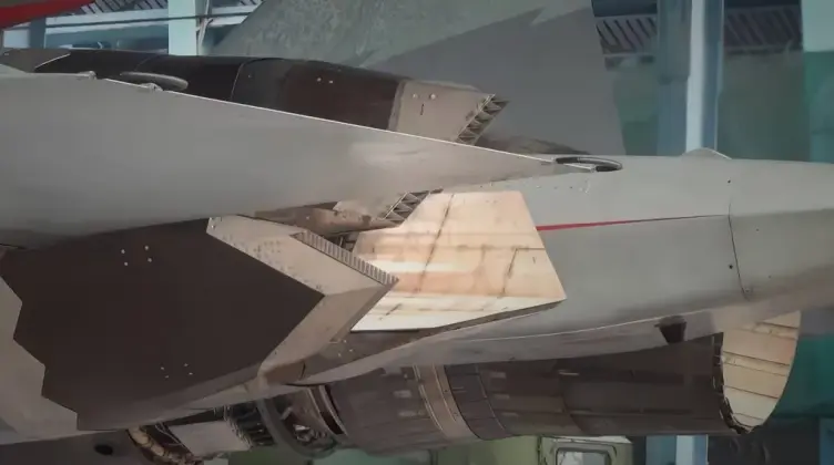 Su-57 Prototype with AL-51F-1 Flat Nozzle Engine