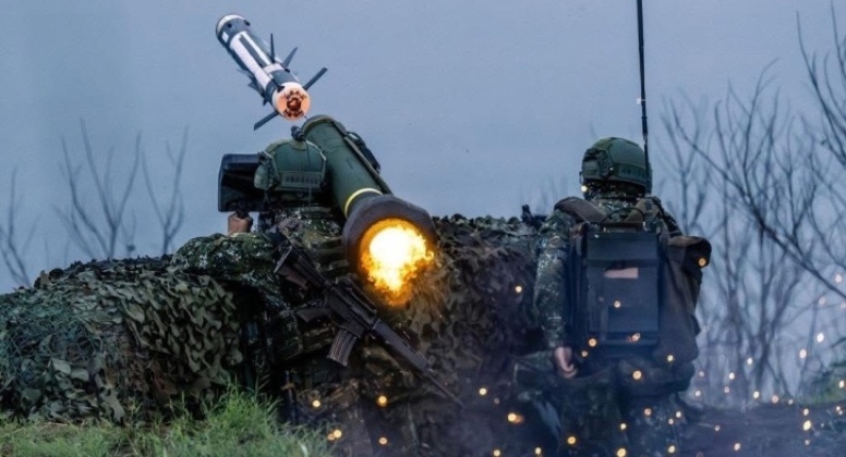 RoC Army Launch of Javelin Missile During Penghu Drills RoC Army Launch of Javelin Missile During Penghu Drills