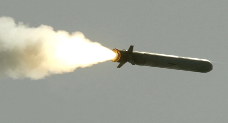 U.S. Navy Tomahawk Cruise Missile in Flight U.S. Navy Tomahawk Cruise Missile in Flight