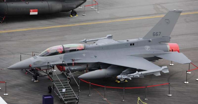 Singaporean Air Force F-16D