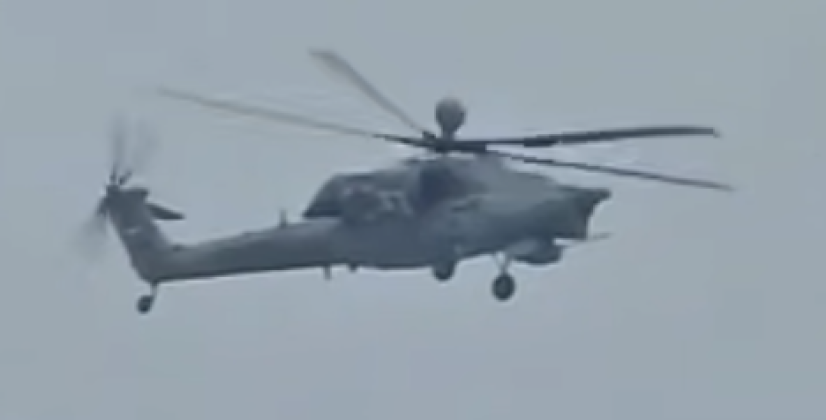 Helikopter serang Mi-28 Iran di atas Teheran