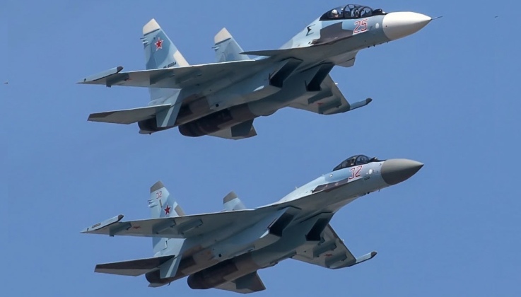Su-30SM (top) and Su-35 QWE Su-30SM (top) and Su-35 QWE