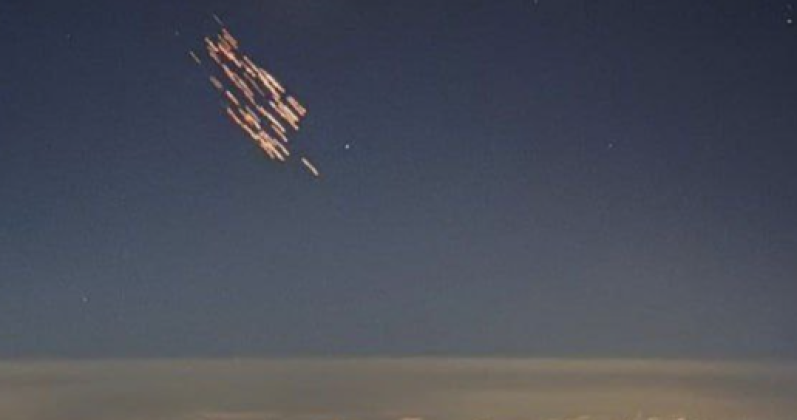 Israel Pilot Films Submunitions From Iranian Multi-Warhead Missile Descend