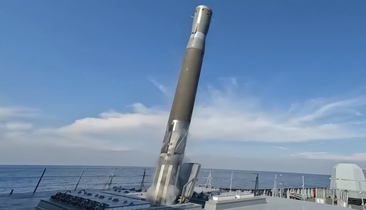 Launch of Russian Zircon Hypersonic Cruise Missile 