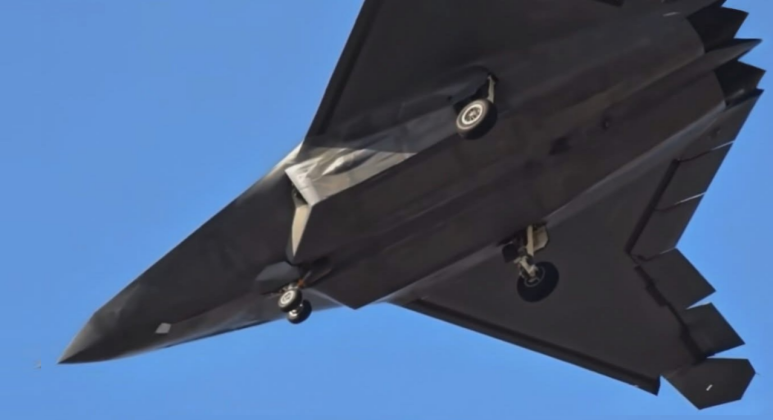 Shenyang Sixth Generation Fighter Flight Prototype and Stealth-Optimised Engine Nozzles Shenyang Sixth Generation Fighter Flight Prototype and Stealth-Optimised Engine Nozzles