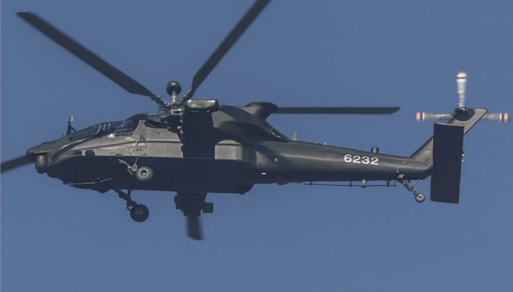 中国軍　21式 First Clear Look at China's New Z-21 Heavy Attack Helicopter