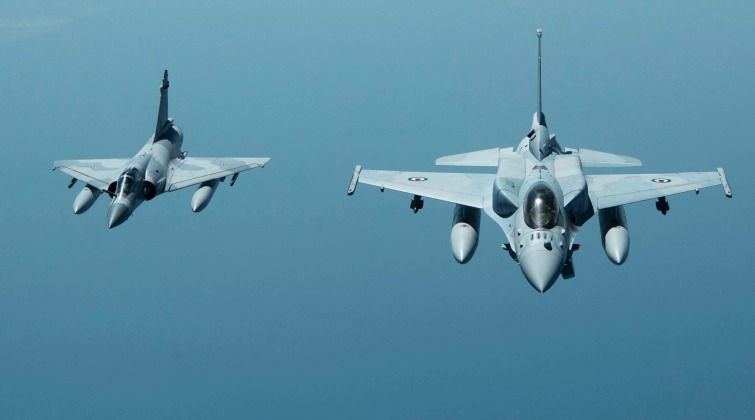 UAE F-16E and Mirage 2000 