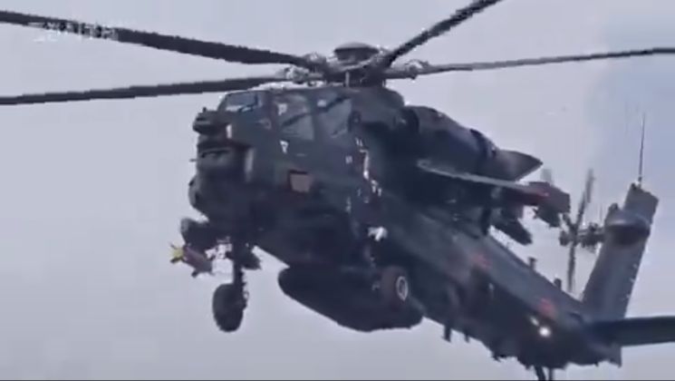 Chinese Z-21 Heavyweight Attack Helicopter