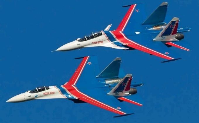 Su-30SM (top) and Su-35