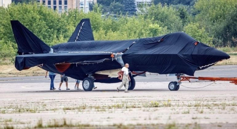 S-75 Checkmate Fighter Mockup Unveiled in 2021