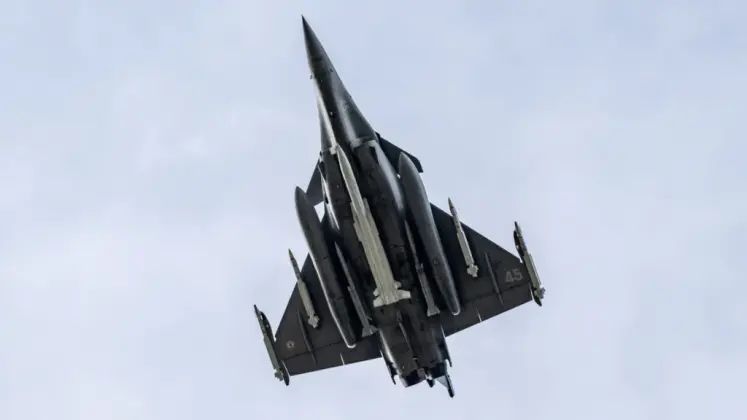 Rafale with ASMPA-R Nuclear Missile on Centreline Hardpoint