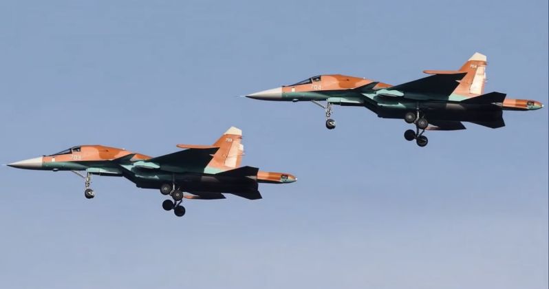 First Footage of Algerian Air Force Su-34M Strike Fighters