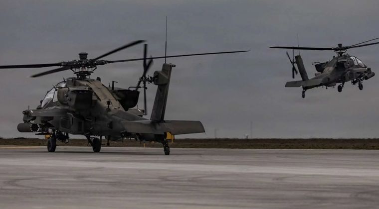 U.S. Army Apache Attack Helicopters During March 2026 Exercises in Romania