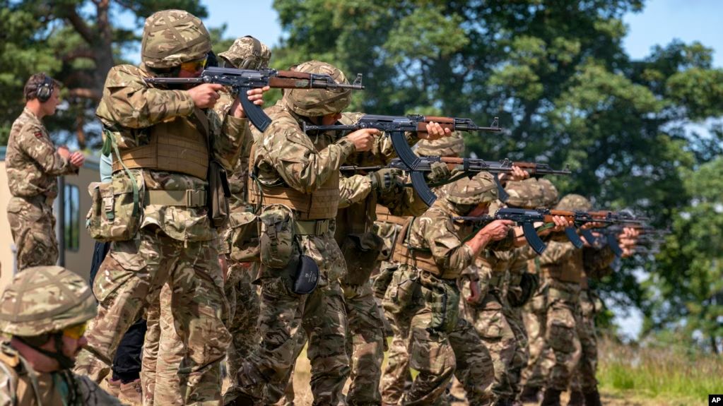 Ukrainian Army Personnel Training Near Manchester, United Kingdom, in 2022