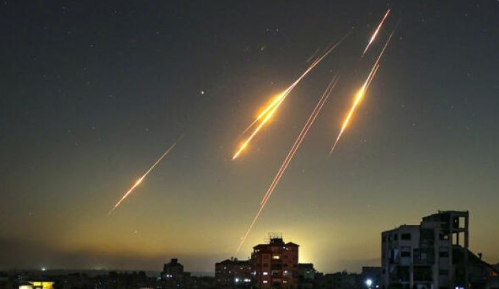 Iranian Ballistic Missiles Arrive Over Israeli Skies During June 2025 Retaliatory Strikes