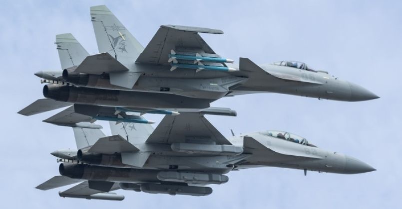J-15B/T (top) Fighter and J-15D Electronic Attack Aircraft