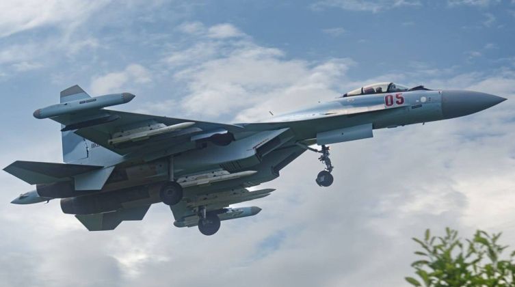 First Open Source Image of Su-35S with R-77M, Alongside R-77-1 and R-73