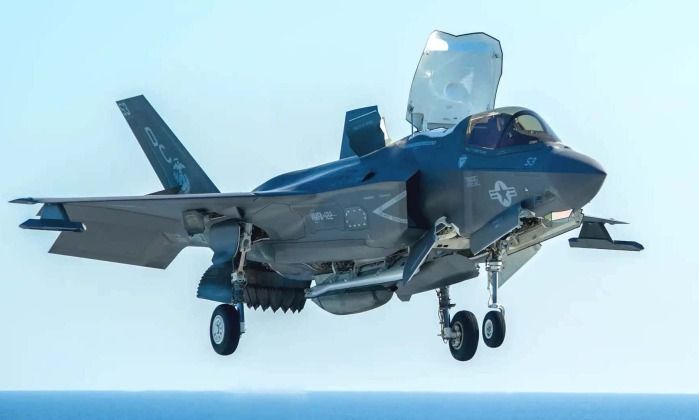U.S. Marine Corps F-35B Conducts Vertical Landing