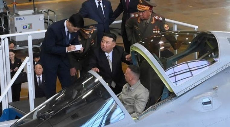 North Korean Leadership Inspect Su-57 Cockpit in Russia 