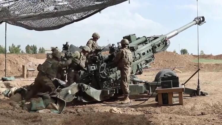 American M777 155mm Gun 