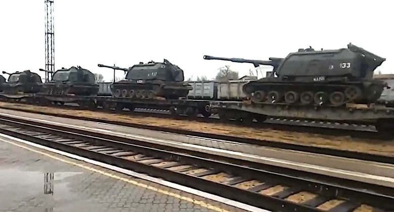 Image Allegedly Showing Msta-S Artillery in Transit to Crimea