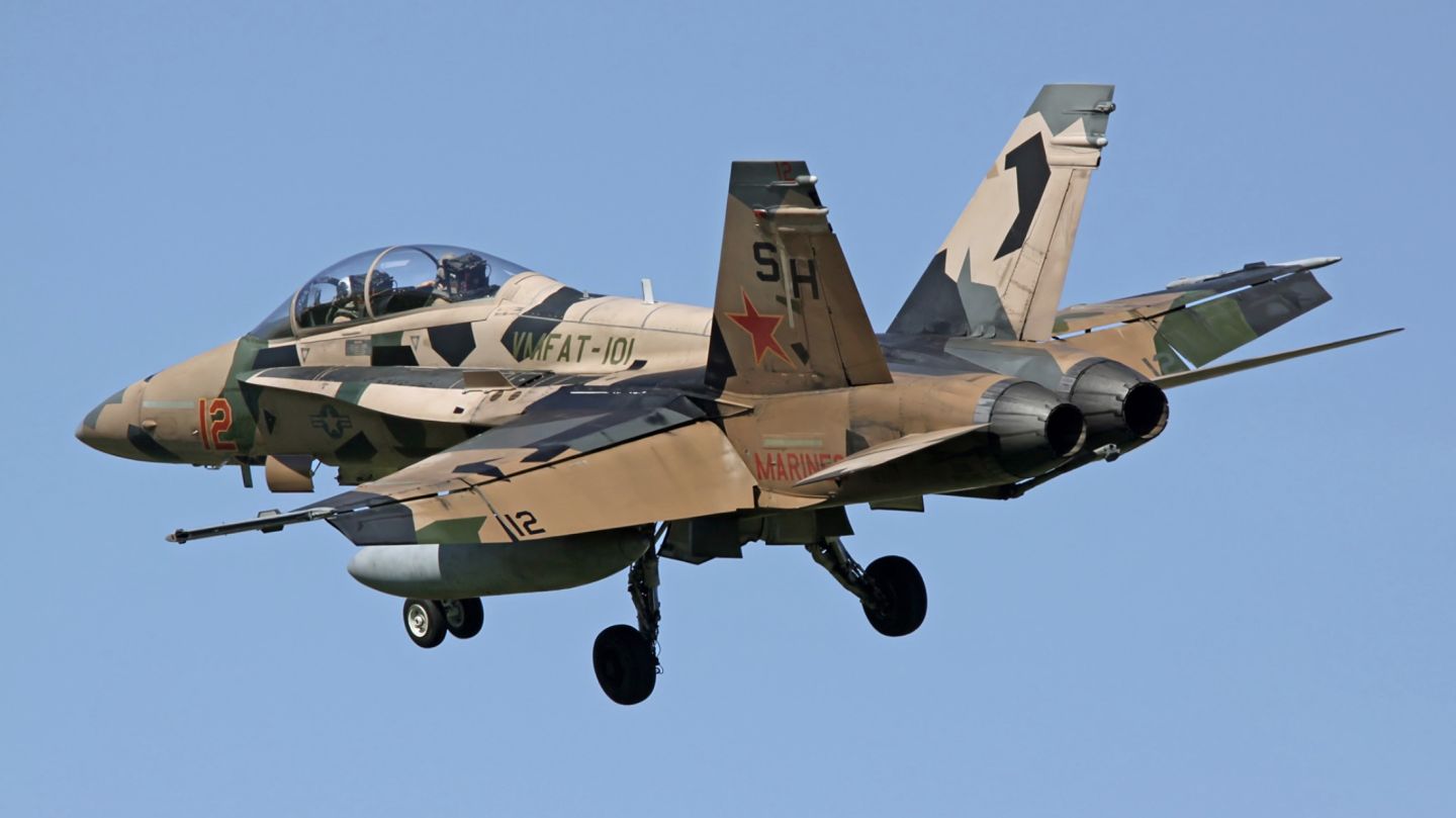 F-18 Medium Fighter 