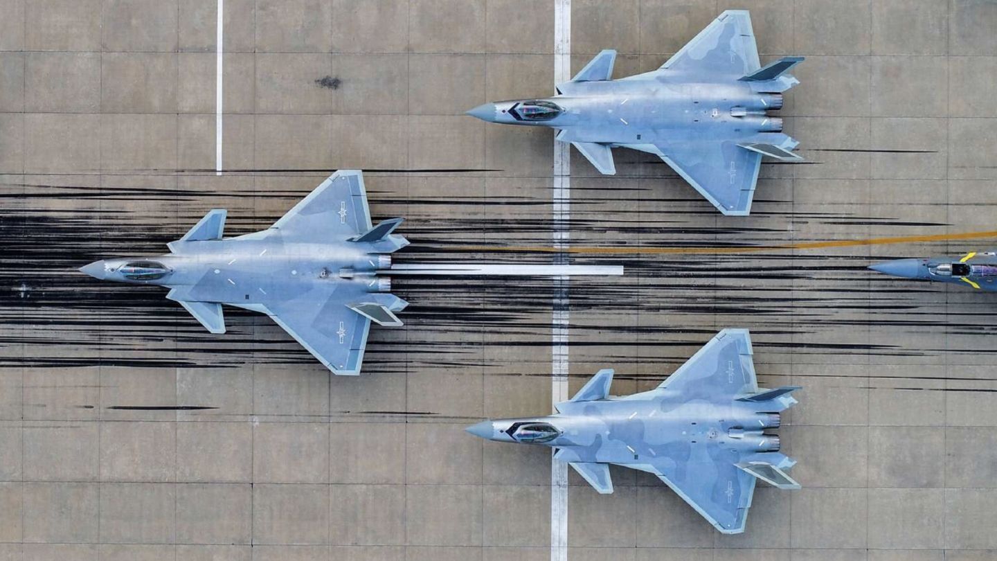 J-20 Fifth Generation Heavyweight Fighters
