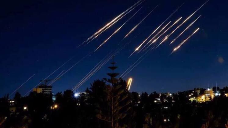 Iranian Ballistic Missiles Descend on Israel