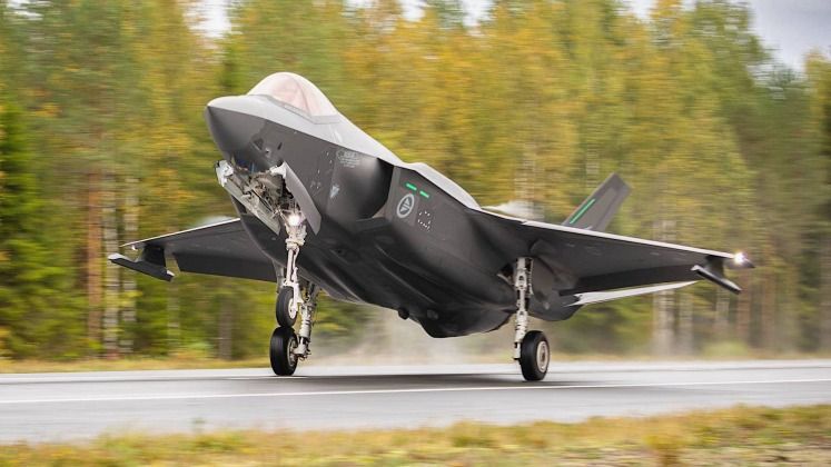 Royal Norwegian Air Force F-35A on Finnish Highway